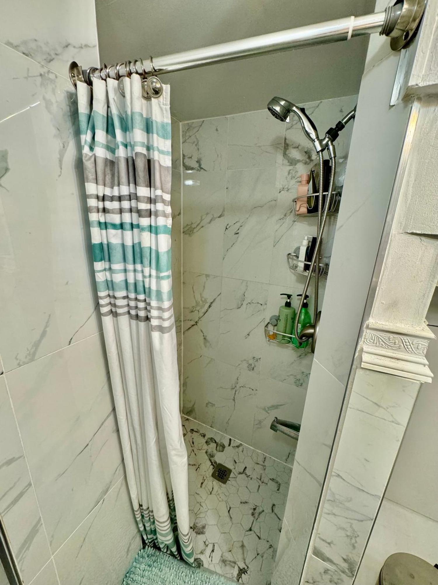 Private Tiny Room On The 1St Floor With Shared Bathroom Near Airport And Downtown Seattte Seattle Exteriér fotografie